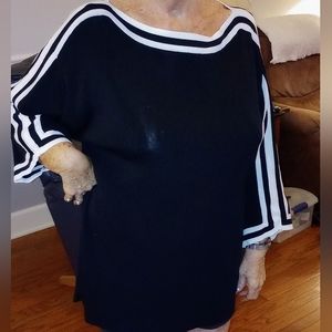 DRESSBARN BLK/WHITE Top NWOT 18/20